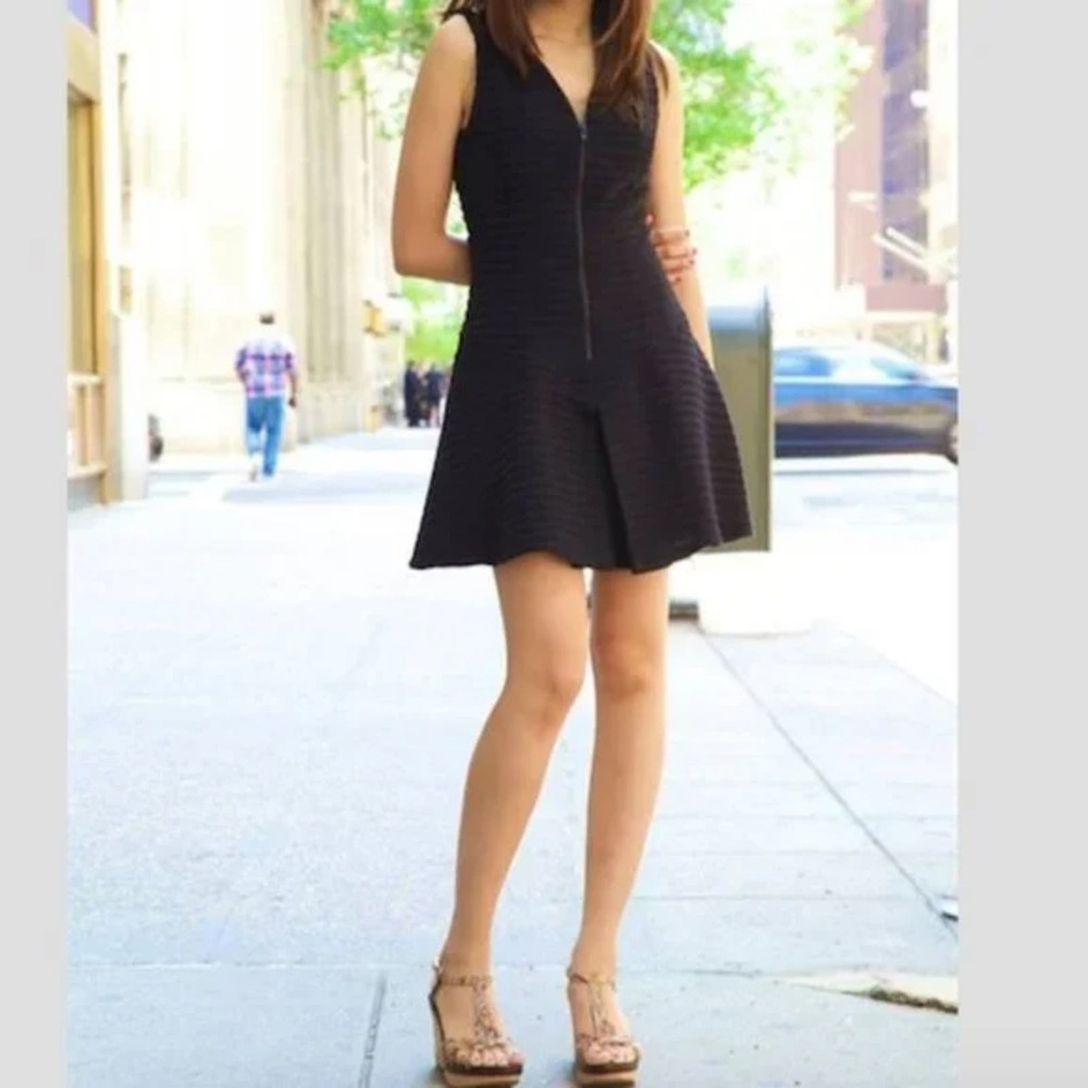 Theory Black Zipped V Neck Lined Shift Dress Sayidres Leira Zip Front size 8